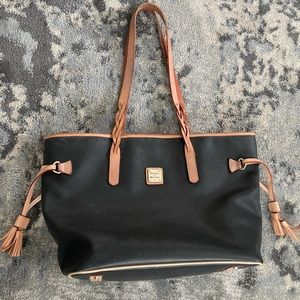 Dooney & Bourke pebble black tote